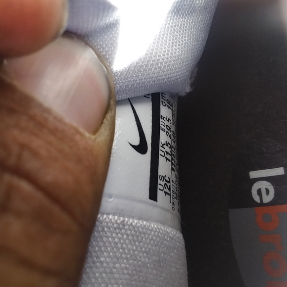 Kids nike shoes - Picture 5 of 8